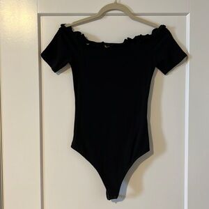 Abercrombie & Fitch off the shoulder size Medium body suit, never been worn